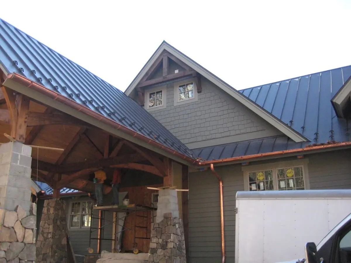 Craftsman Roofing team delivering quality roofing work in Chestnut Oak Hills
